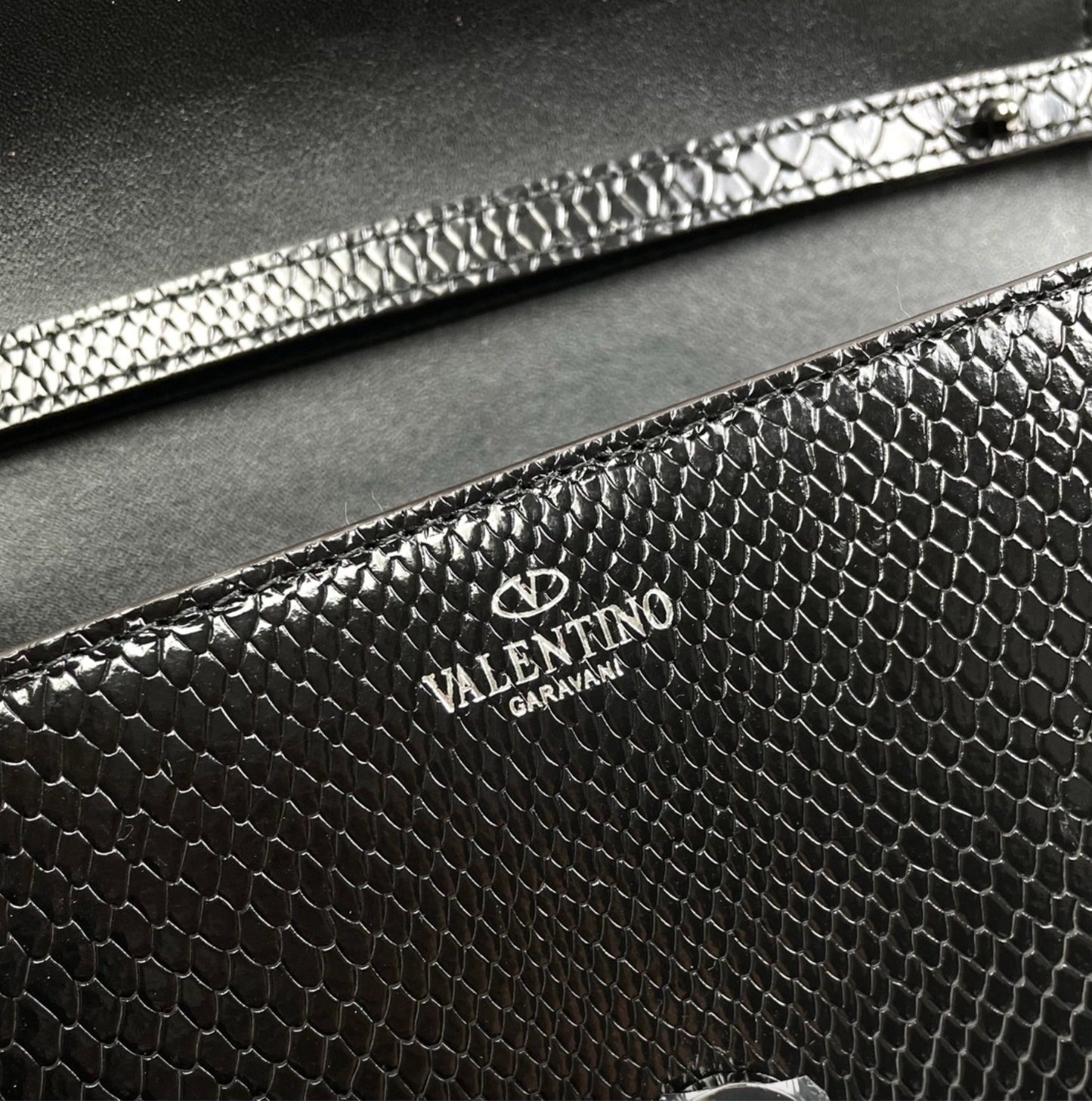 Valentino Garavani MINI LOCÒ Bag in Black Snake-Grain Leather with Diamond VLogo Signature